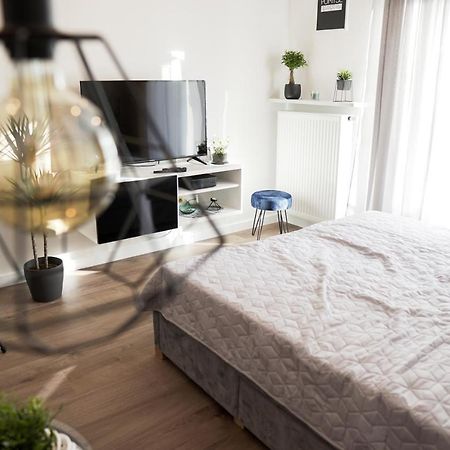 Vizzit Us Premium Apartments Varsavia Esterno foto