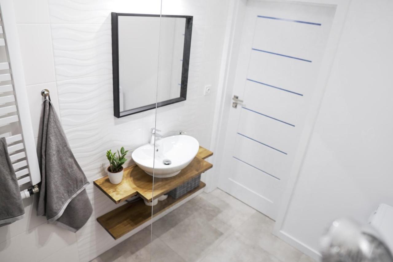 Vizzit Us Premium Apartments Varsavia Esterno foto