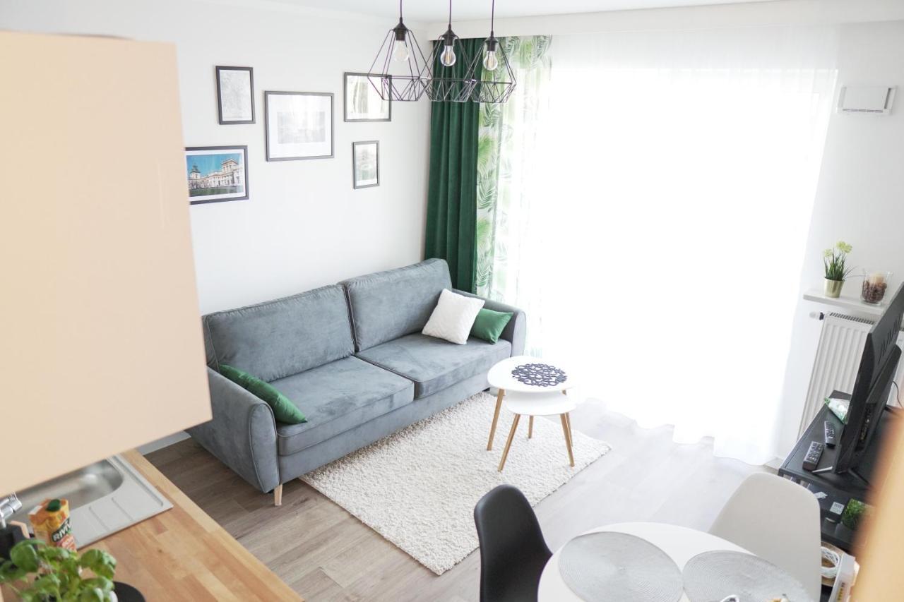 Vizzit Us Premium Apartments Varsavia Esterno foto