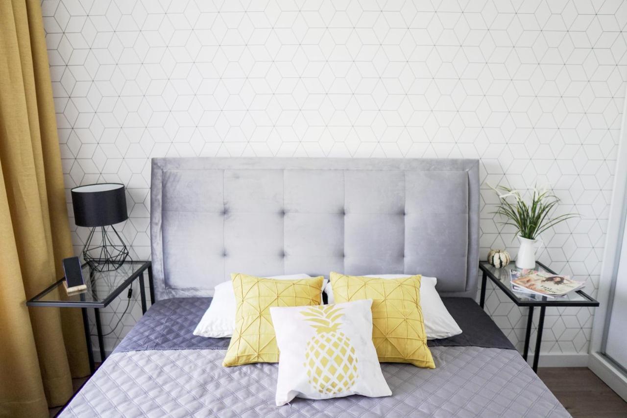 Vizzit Us Premium Apartments Varsavia Esterno foto
