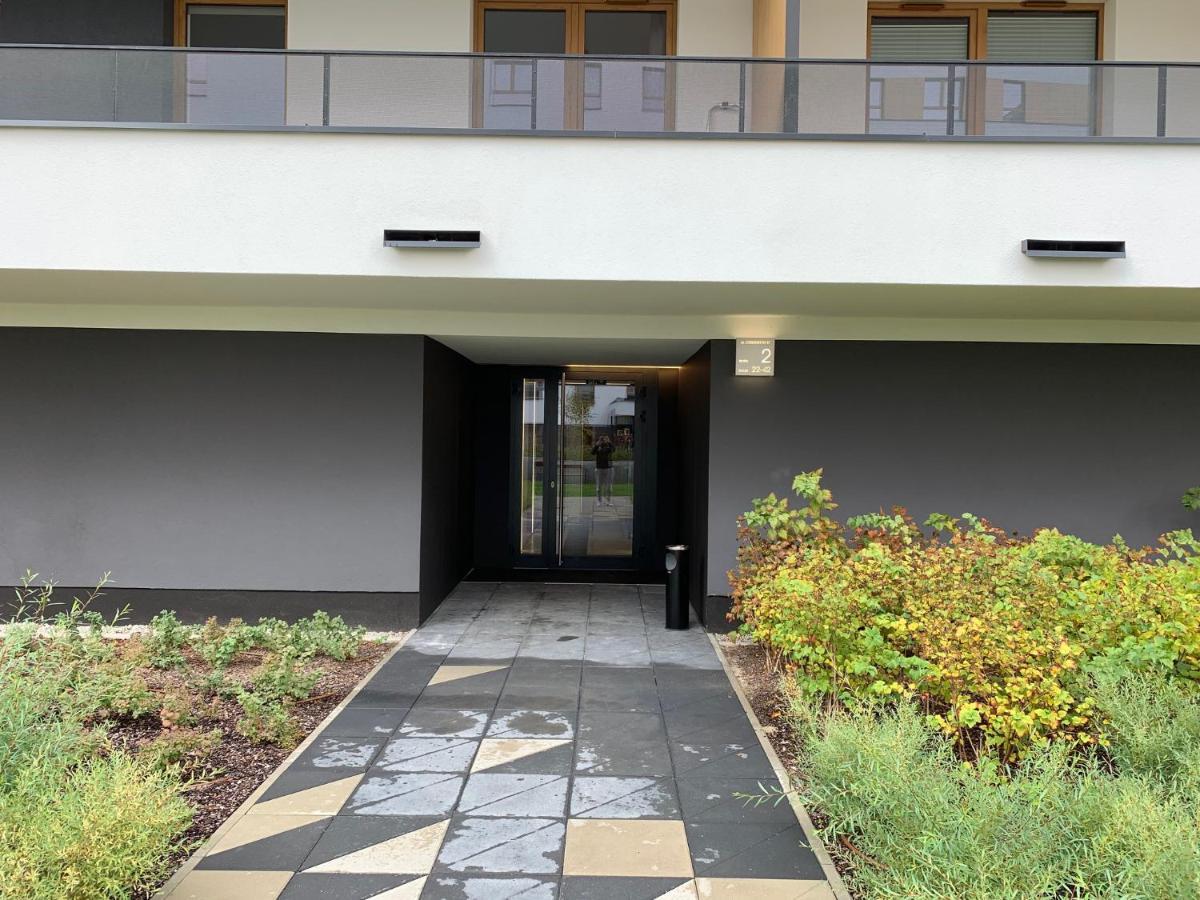 Vizzit Us Premium Apartments Varsavia Esterno foto