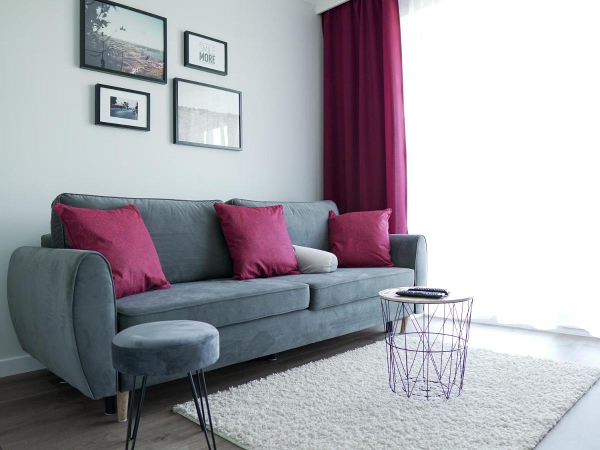 Vizzit Us Premium Apartments Varsavia Esterno foto