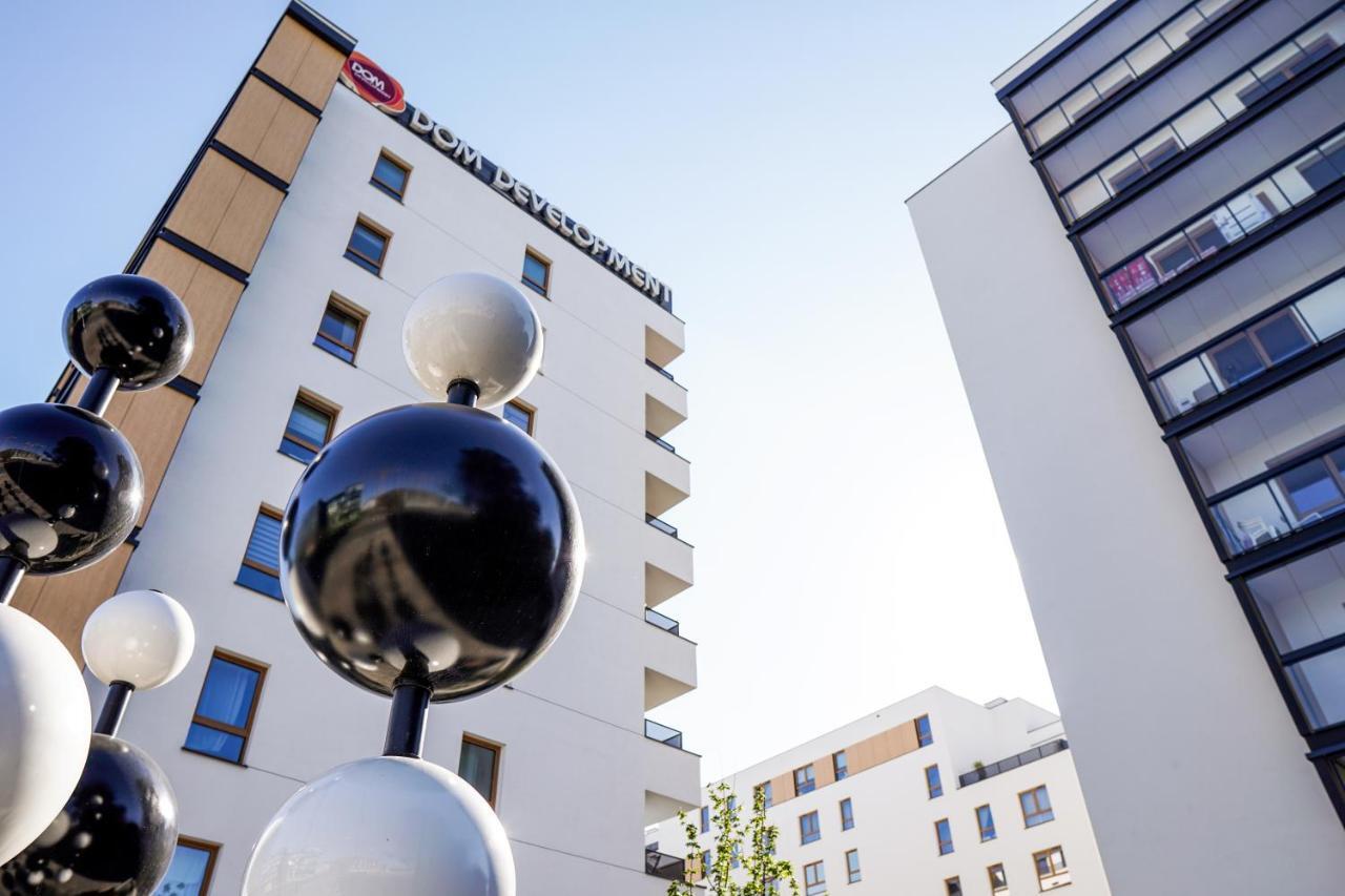 Vizzit Us Premium Apartments Varsavia Esterno foto
